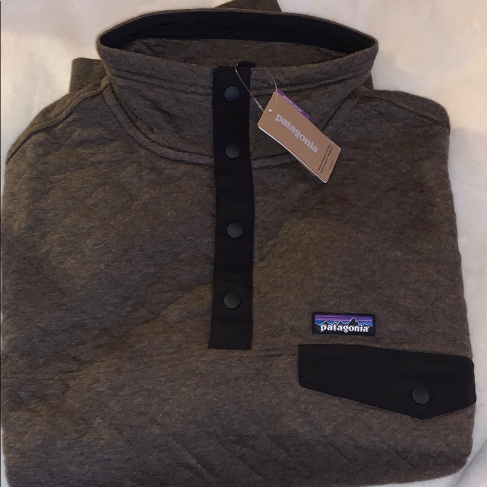Brand new men’s brown Patagonia quilted pullover